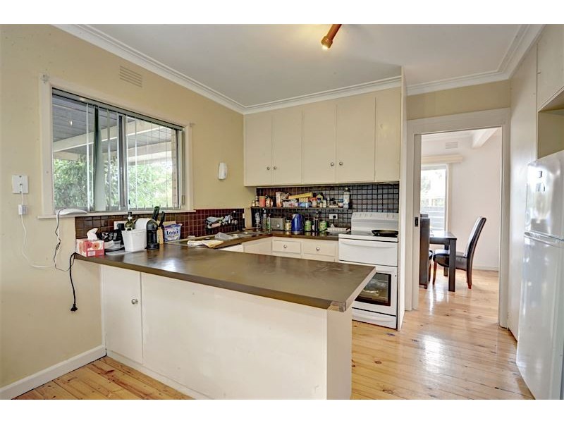 4 Towong Street, Alfredton VIC 3350