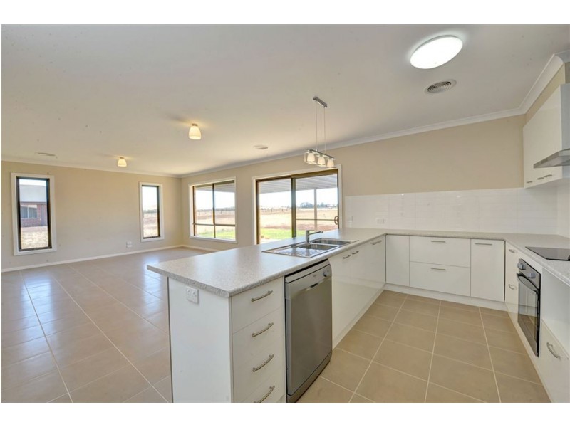 24 Frederick Street, Smeaton VIC 3364