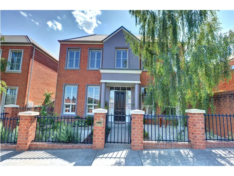 207 Neill Street, Soldiers Hill VIC 3350