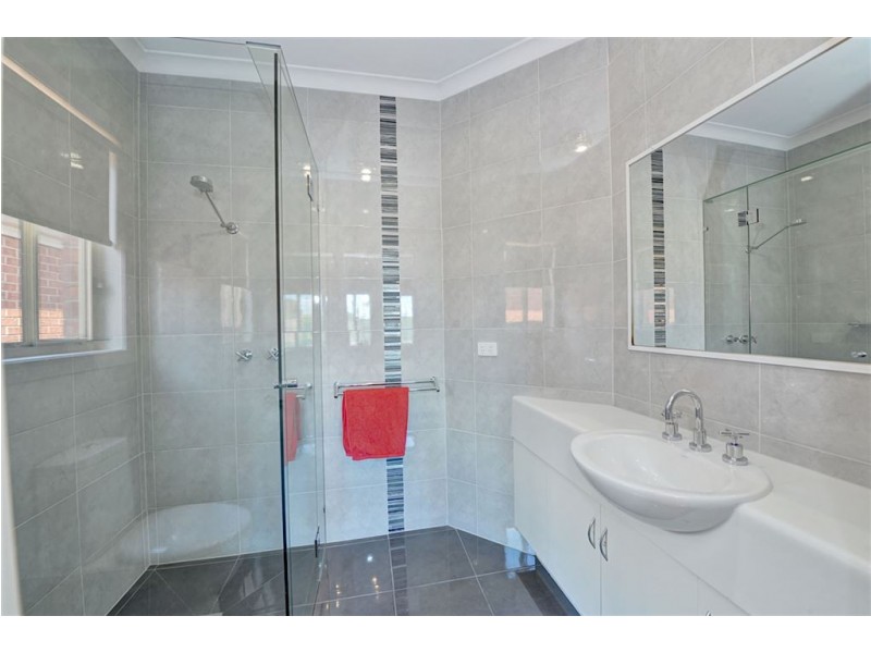 207 Neill Street, Soldiers Hill VIC 3350