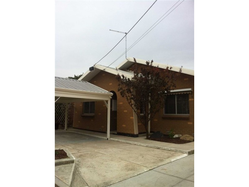 1/10 Lake Street, Lake Wendouree VIC 3350