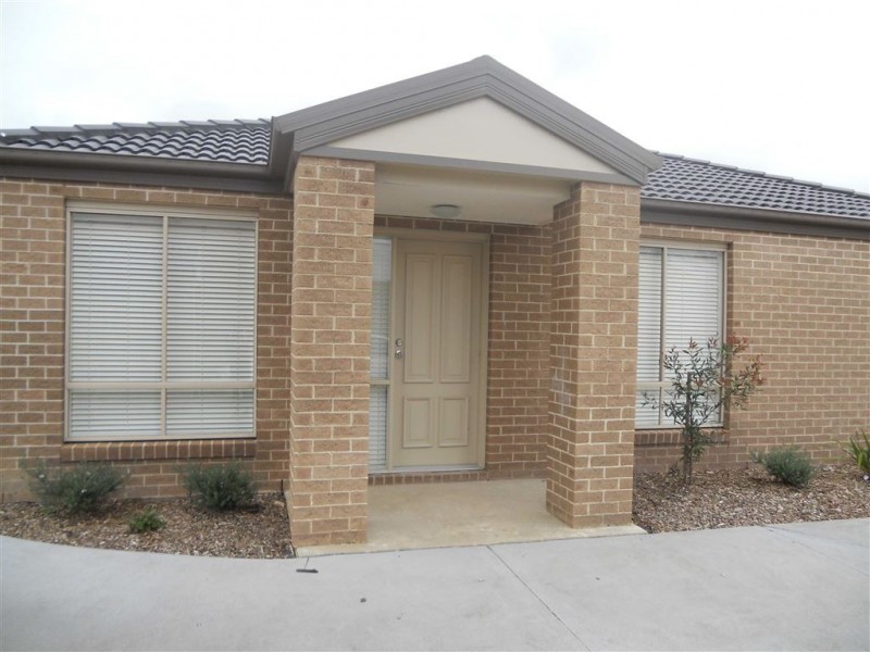 6/274 Albert street, Sebastopol VIC 3356
