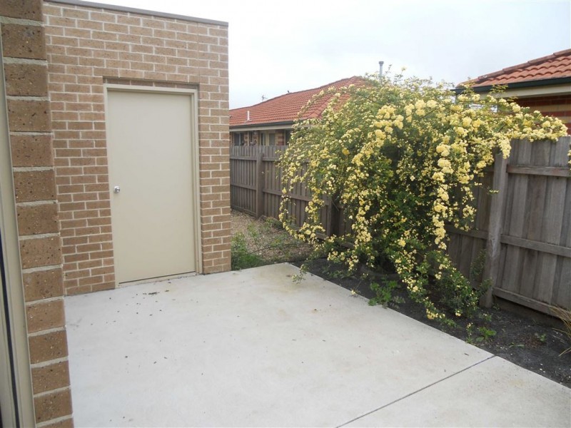 6/274 Albert street, Sebastopol VIC 3356