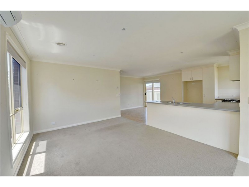 39 Yarra Park Drive, Sebastopol VIC 3356