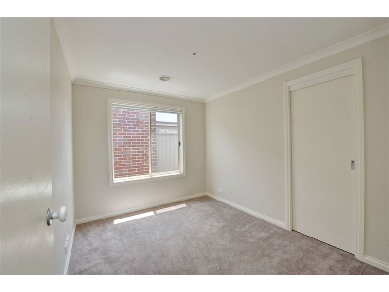 39 Yarra Park Drive, Sebastopol VIC 3356