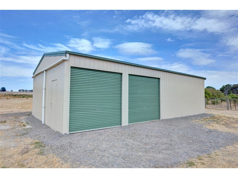 900 Linton-Carngham Road, Snake Valley VIC 3351