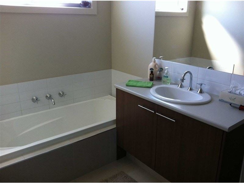 2/70 Vale Street, Sebastopol VIC 3356