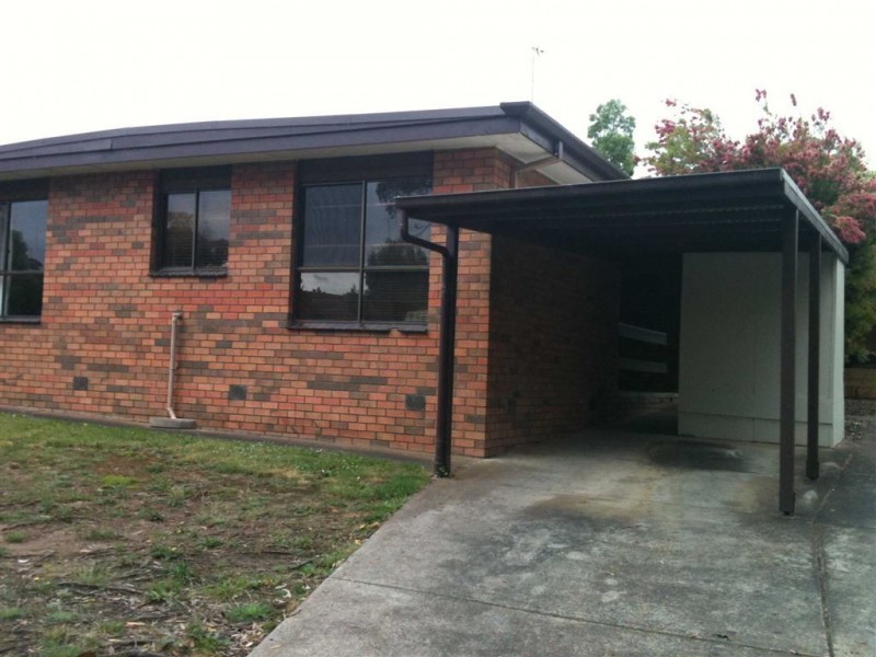 1/114 Mansfield Avenue, Mount Clear VIC 3350