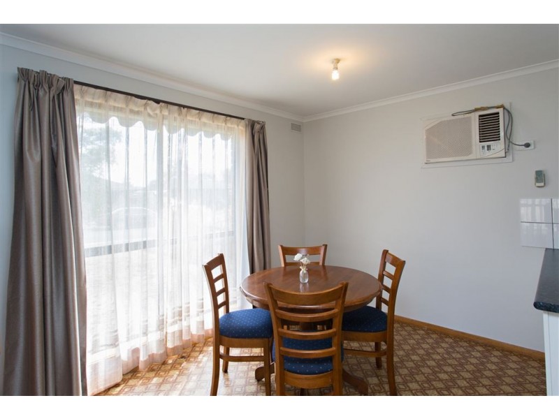 31 McNulty Drive, Wendouree VIC 3355