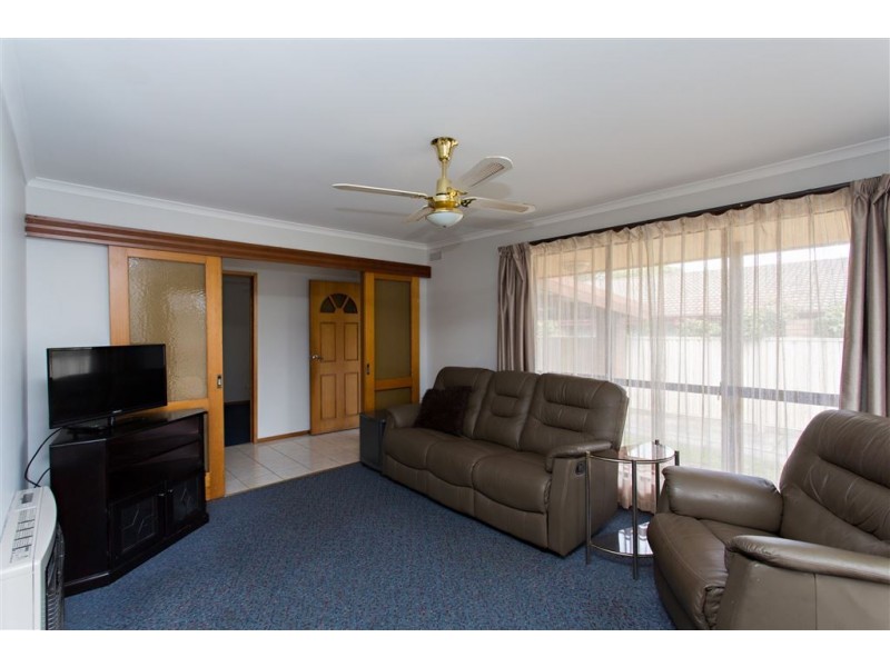 31 McNulty Drive, Wendouree VIC 3355