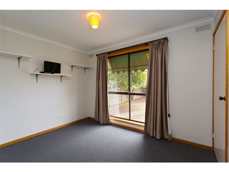 31 McNulty Drive, Wendouree VIC 3355