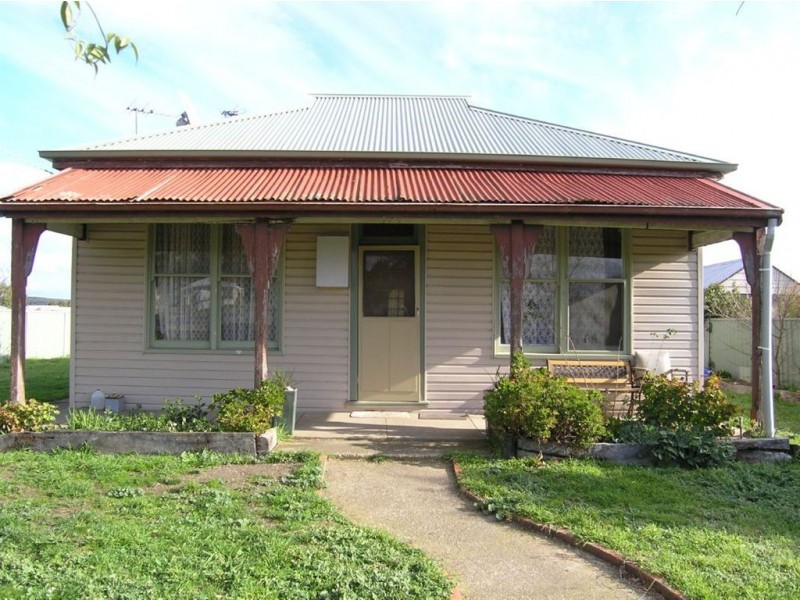 112 Clunes Road, Creswick VIC 3363