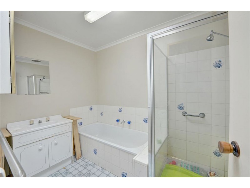 1/428 Gillies Street, Wendouree VIC 3355