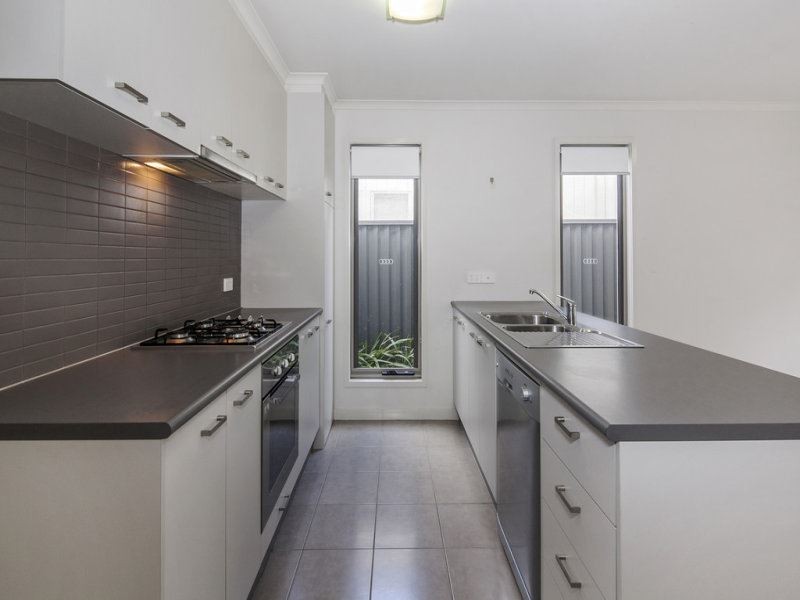 6 Latitude Court, Ballarat East VIC 3350