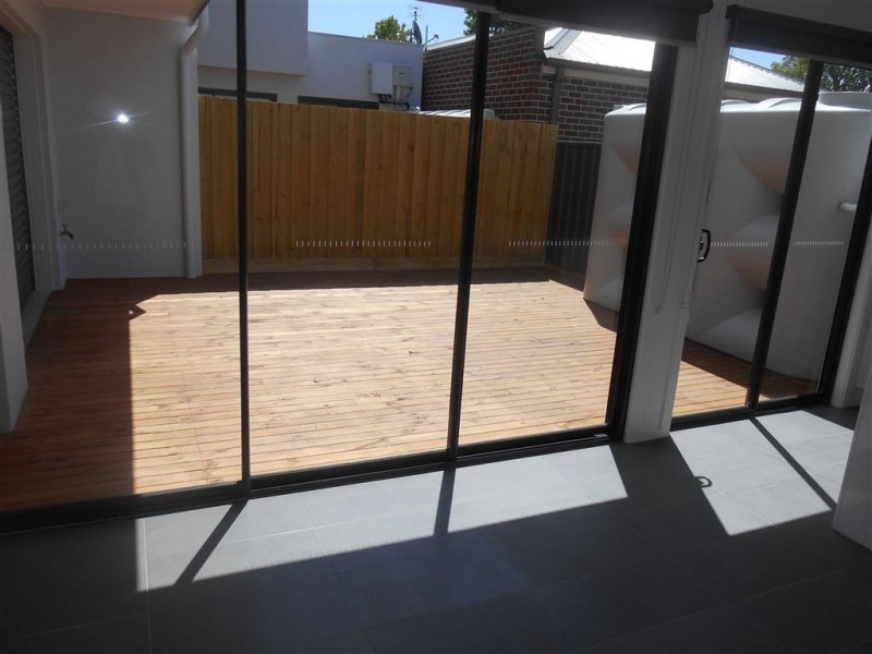 2/23 Gillies Street, Alfredton VIC 3350