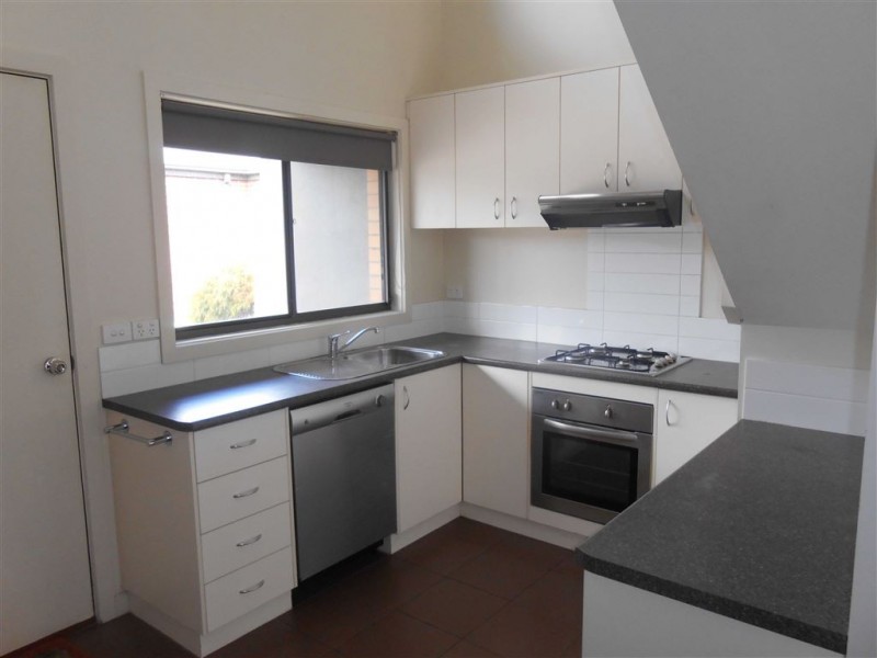 4/217 York Street, Ballarat East VIC 3350