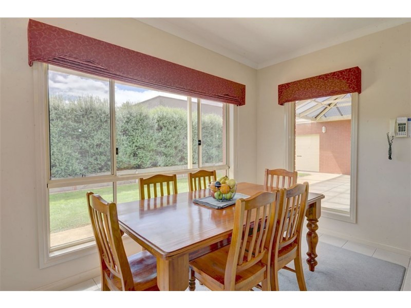 2 Peppertree Court, Alfredton VIC 3350