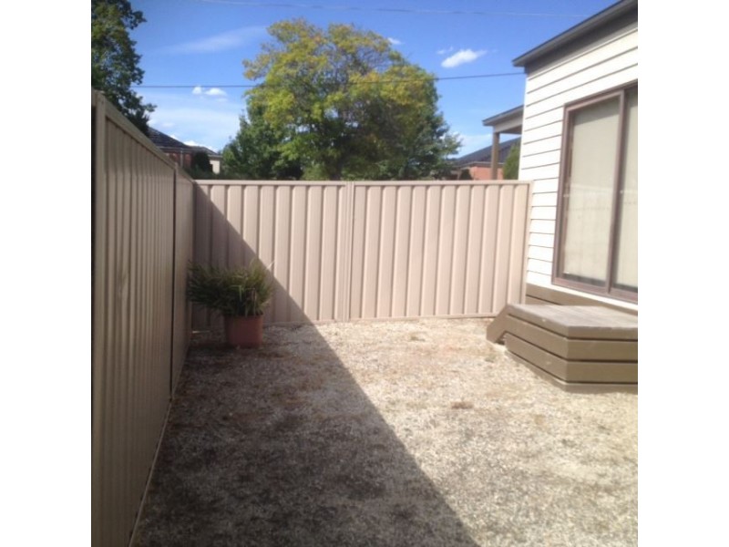 1/26 Stawell Street, Ballarat East VIC 3350