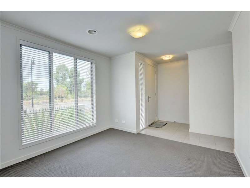 8 Amana Drive, Alfredton VIC 3350