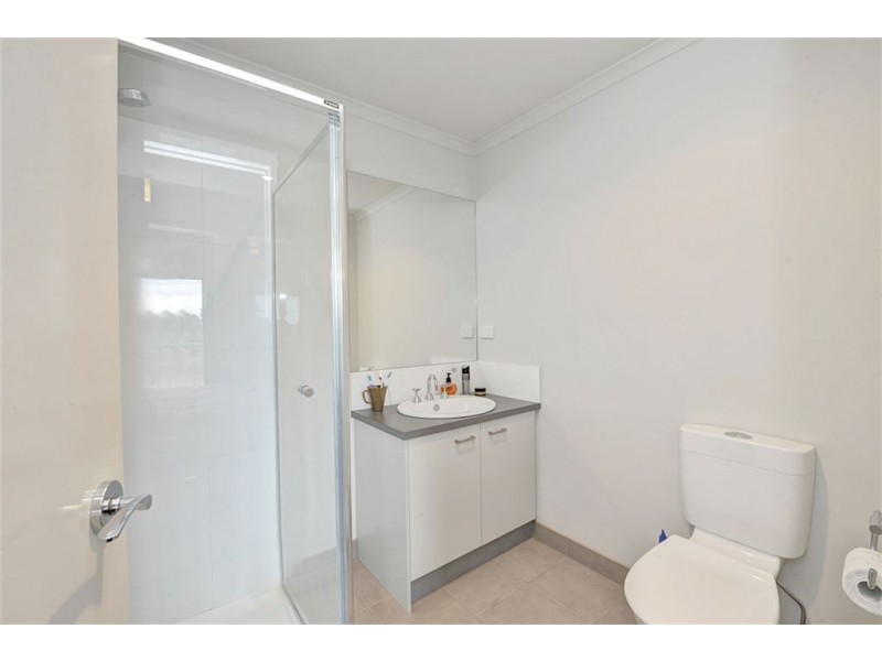 8 Amana Drive, Alfredton VIC 3350