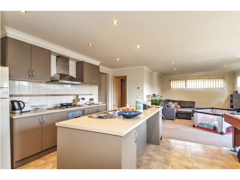 4 Rorey Street, Delacombe VIC 3356