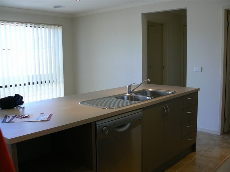 4 Rorey Street, Delacombe VIC 3356