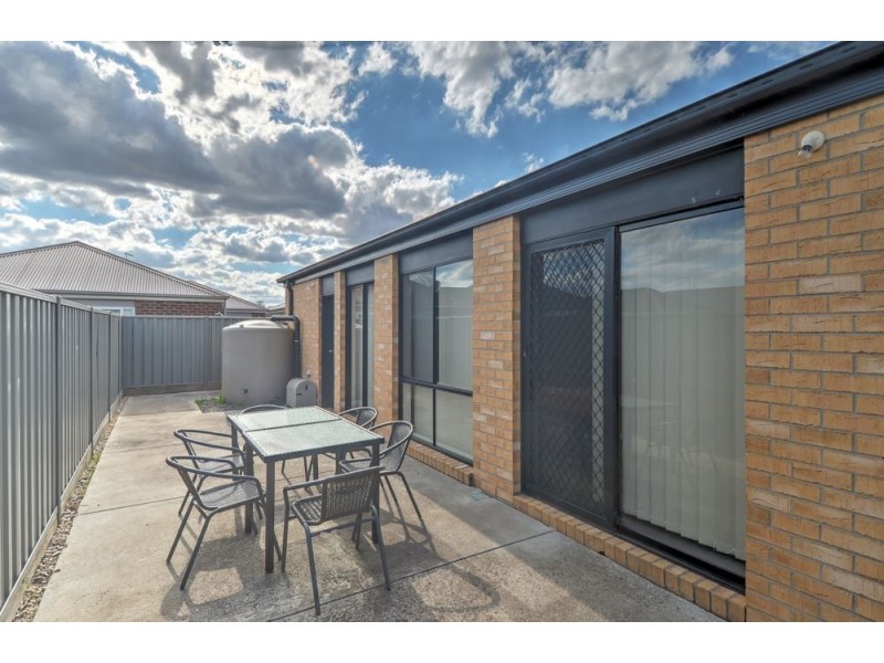 4 Rorey Street, Delacombe VIC 3356