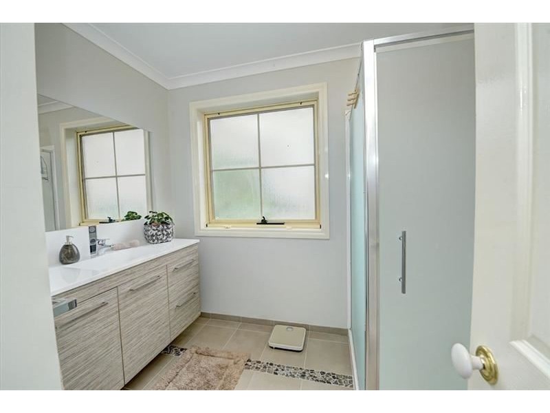 121 Winter Street, Newington VIC 3350