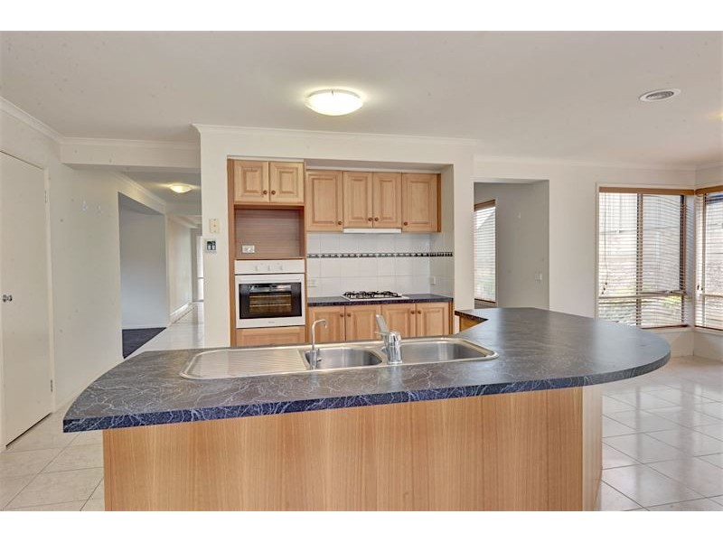 12 Catherine Court, Brown Hill VIC 3350