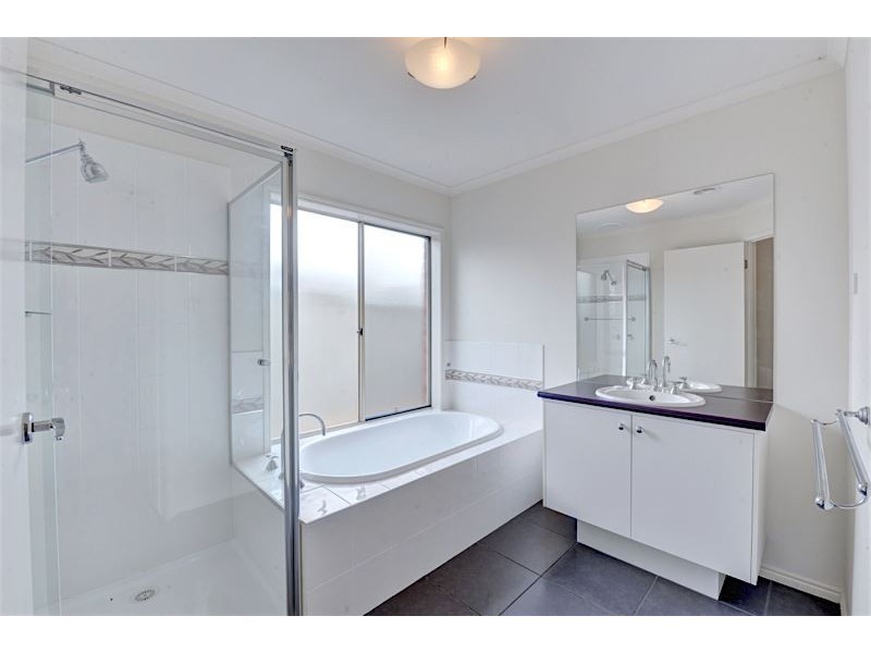 12 Catherine Court, Brown Hill VIC 3350