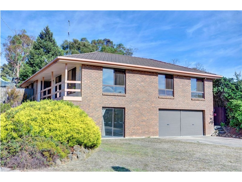 136 Mansfield Avenue, Mount Clear VIC 3350