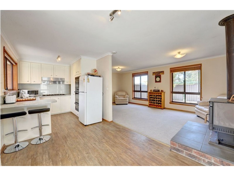 136 Mansfield Avenue, Mount Clear VIC 3350