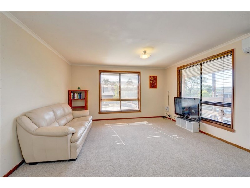 136 Mansfield Avenue, Mount Clear VIC 3350