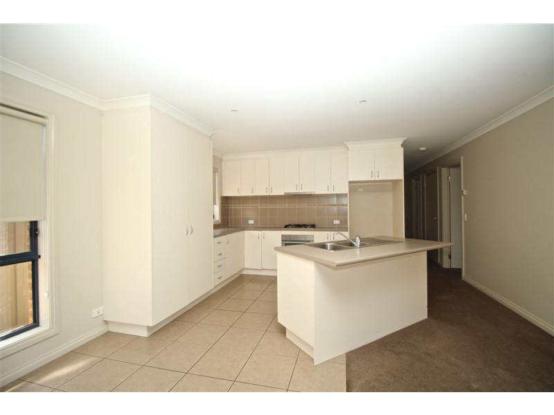 85 McNulty Drive, Wendouree VIC 3355