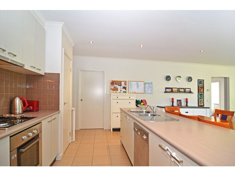 7 Calloway Close, Miners Rest VIC 3352