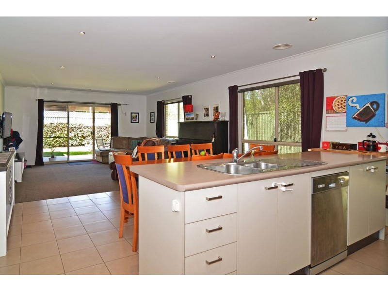 7 Calloway Close, Miners Rest VIC 3352