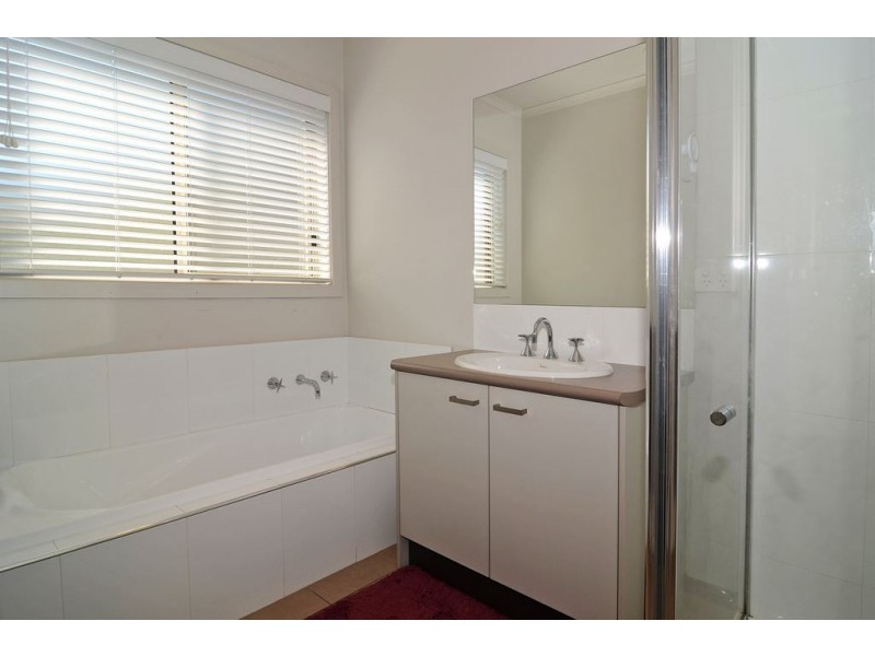 7 Calloway Close, Miners Rest VIC 3352