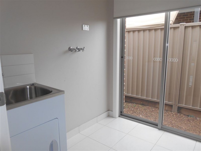 8 Duchess Drive, Delacombe VIC 3356