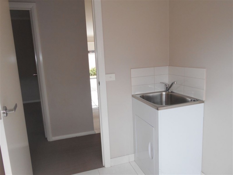 8 Duchess Drive, Delacombe VIC 3356