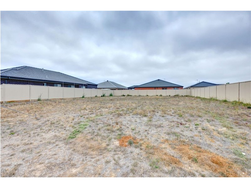 36 Chifley Drive, Delacombe VIC 3356