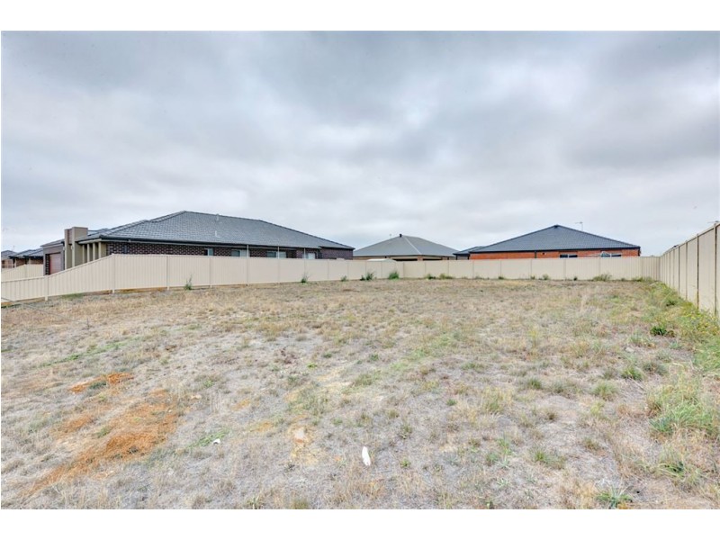 36 Chifley Drive, Delacombe VIC 3356