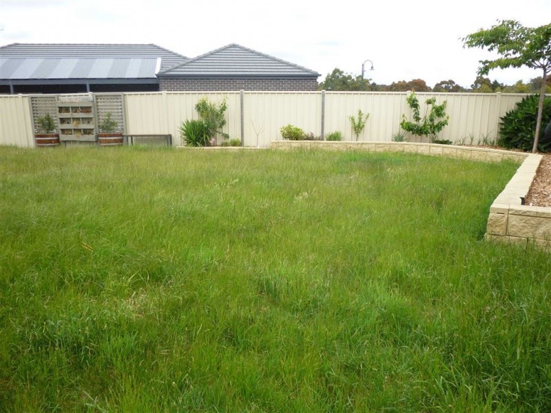 9 Broderick Court, Canadian VIC 3350