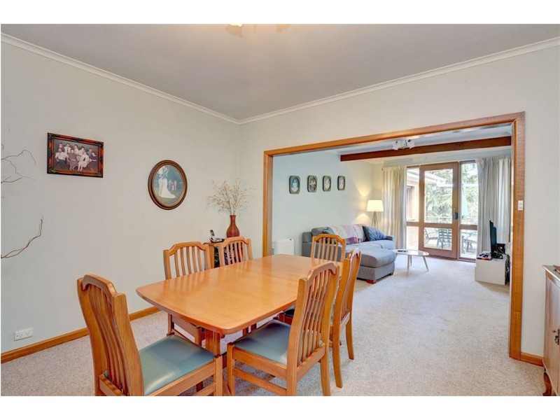 207 Eddy Avenue, Mount Helen VIC 3350