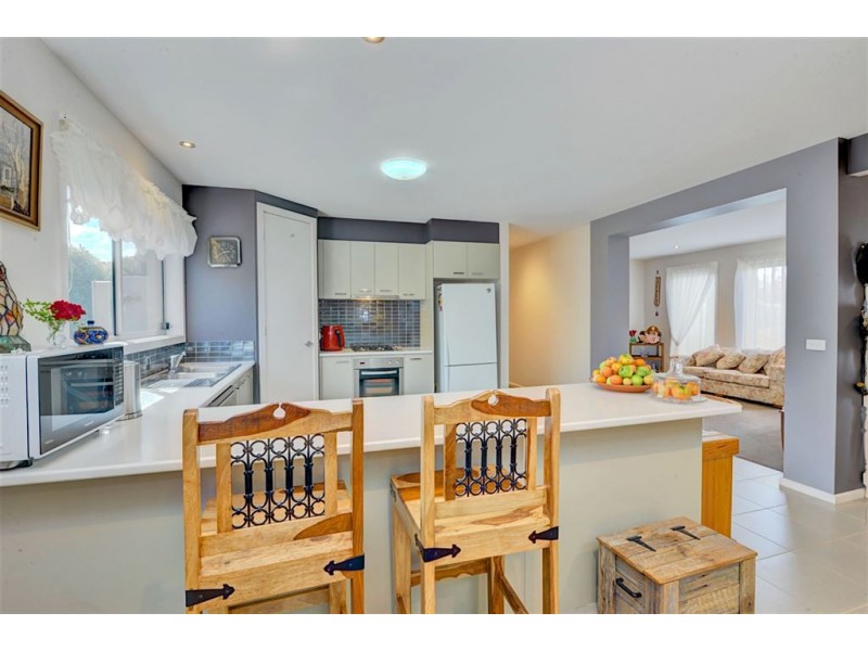 103 Howe Street, Miners Rest VIC 3352