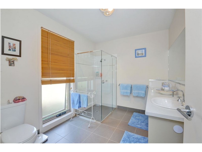 103 Howe Street, Miners Rest VIC 3352