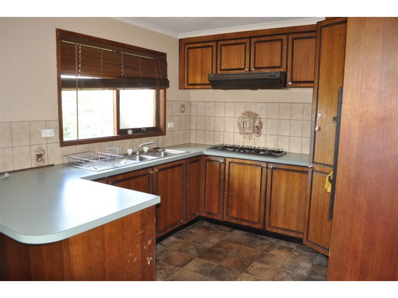 7 Windermere Way, Cardigan Village VIC 3352