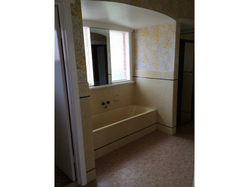 1361 Gregory Street, Lake Wendouree VIC 3350