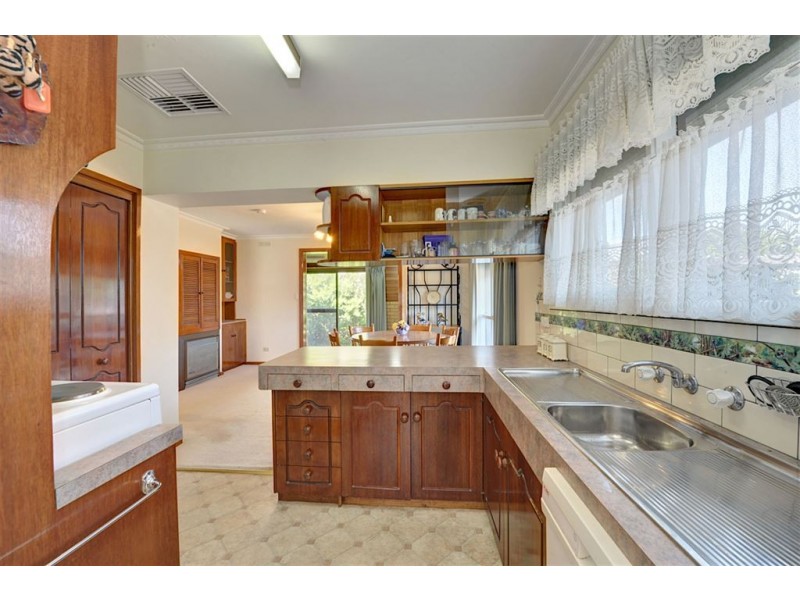 353 Forest Street, Wendouree VIC 3355