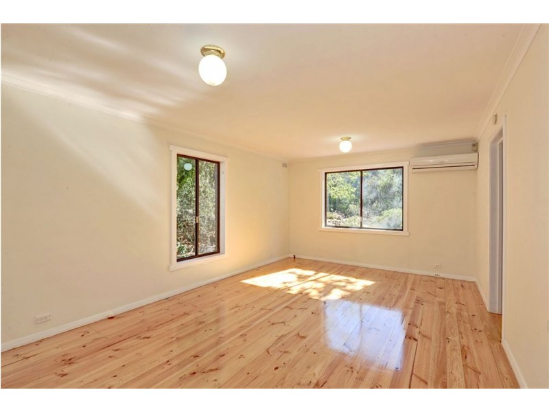 630 Post Office Road, Ross Creek VIC 3351