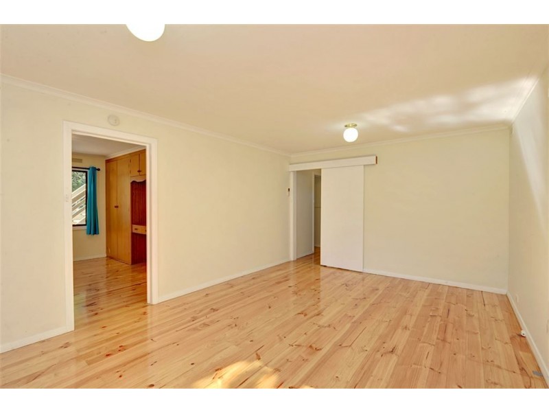 630 Post Office Road, Ross Creek VIC 3351